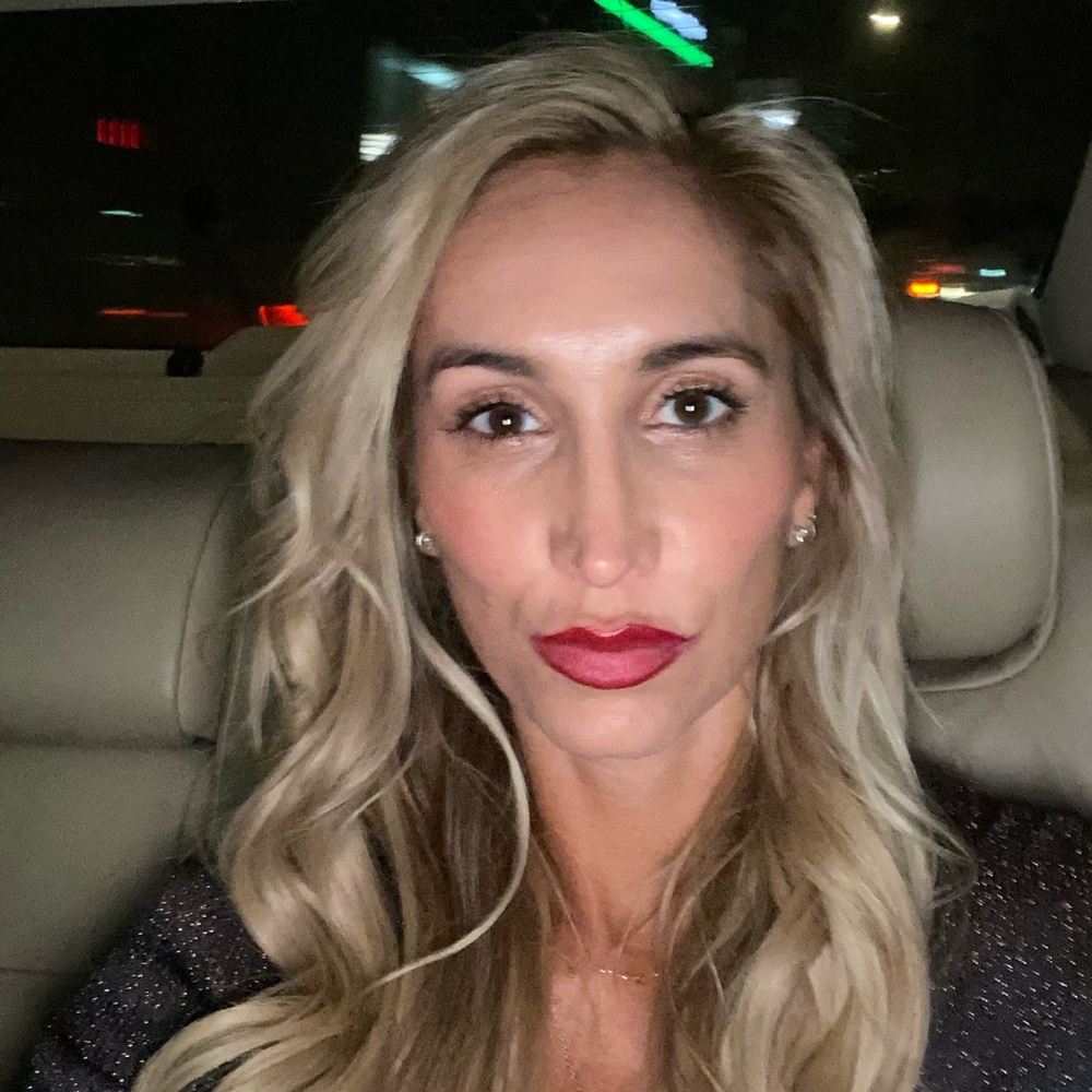 Meet your Posher, April